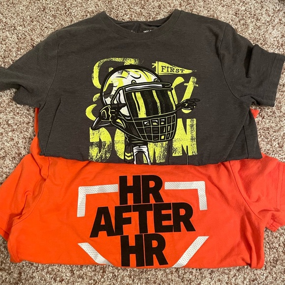 Under Armour Other - 2 Under Armour T-shirts